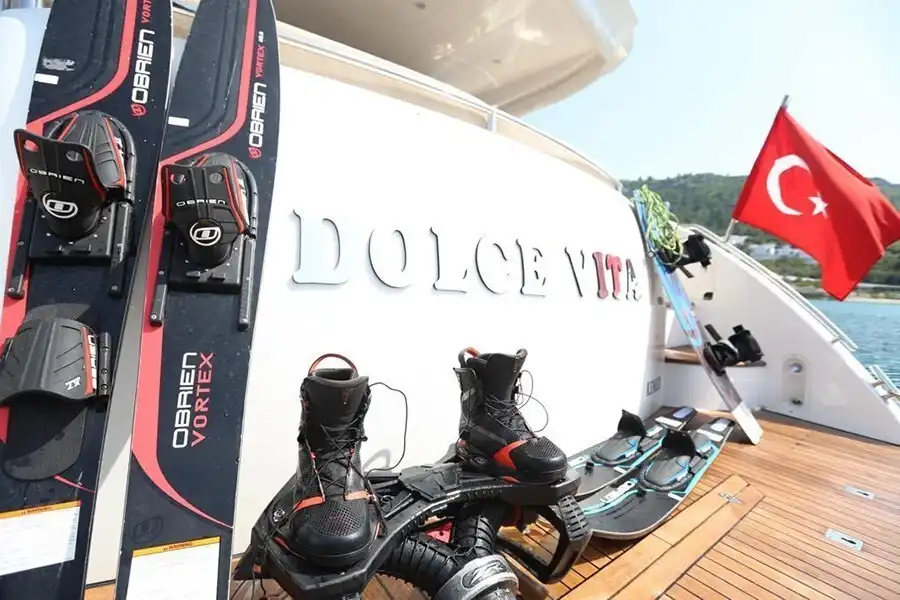 DOLCAVİTA YACHT